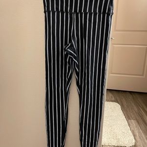 Spiritual Gangster leggings